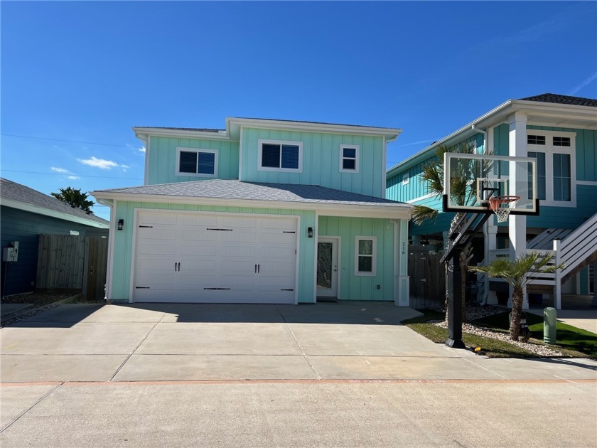 Perfect Island home or Get-A-Way retreat in small charming subd - Beach Home for sale in Port Aransas, Texas on Beachhouse.com