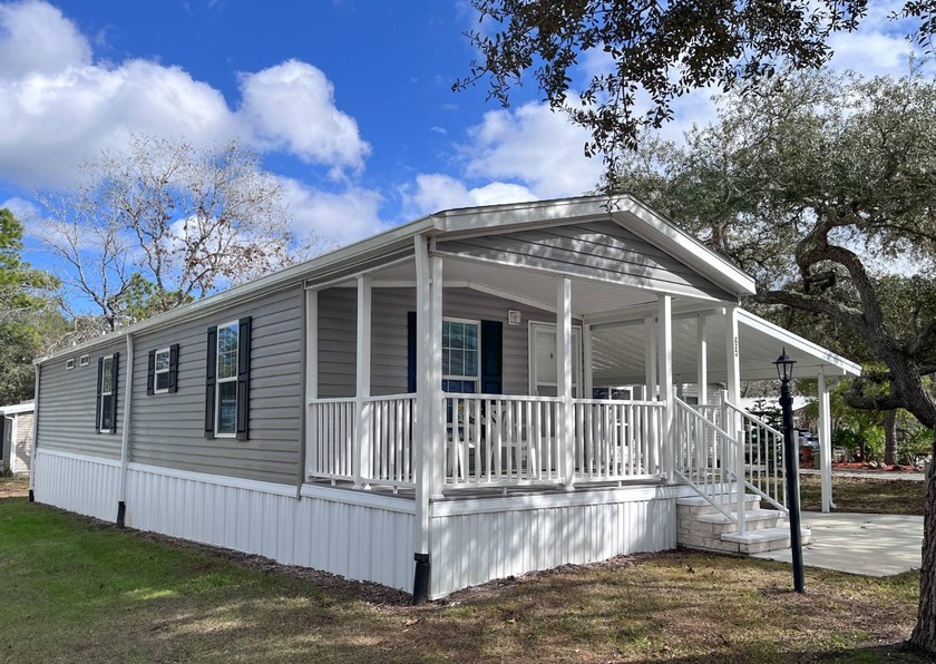 Owner Financing + 3 Months of Free Lot Rent to Qualified Buyer - Beach Home for sale in Homosassa, Florida on Beachhouse.com