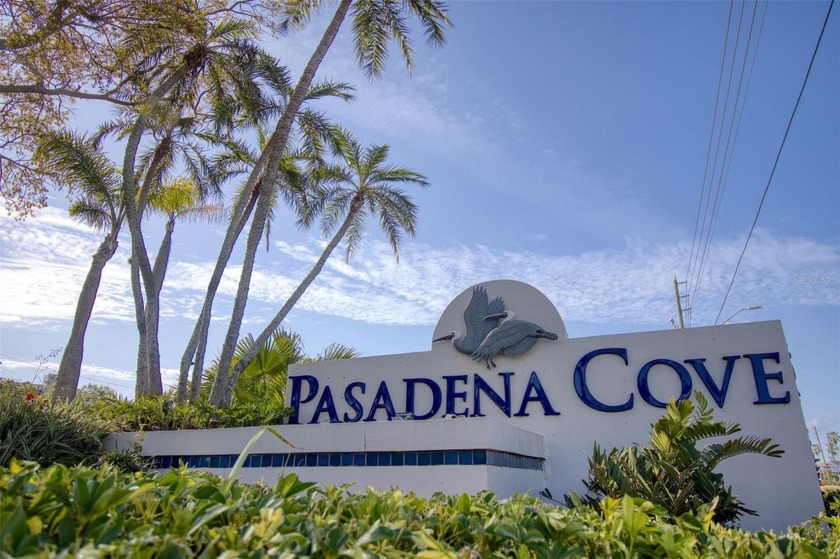 A slice of Paradise at Pasadena Cove. Perfect move in ready - Beach Condo for sale in South Pasadena, Florida on Beachhouse.com