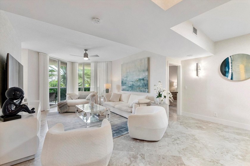 Elegant and thoughfully designed Reverse Fairmont in L'Hermitage - Beach Condo for sale in Fort Lauderdale, Florida on Beachhouse.com