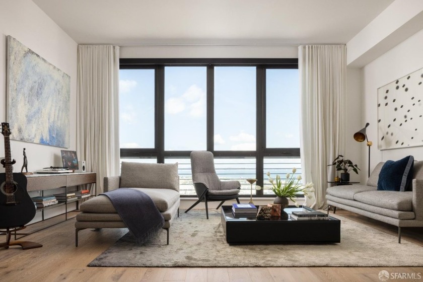 Expansive floor to ceiling windows frame incredible views of the - Beach Condo for sale in San Francisco, California on Beachhouse.com