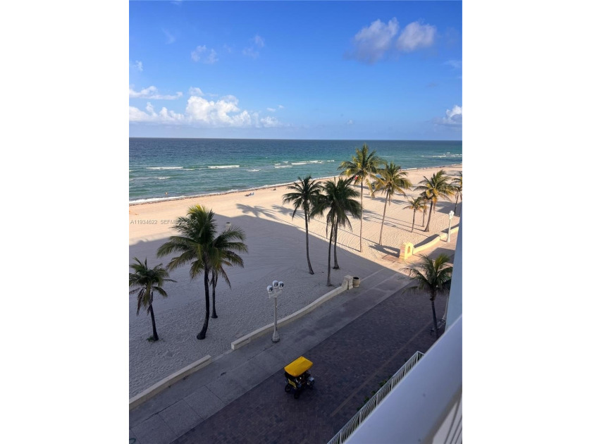 Beautifully furnished 1-bedroom condo with direct ocean views - Beach Condo for sale in Hollywood, Florida on Beachhouse.com