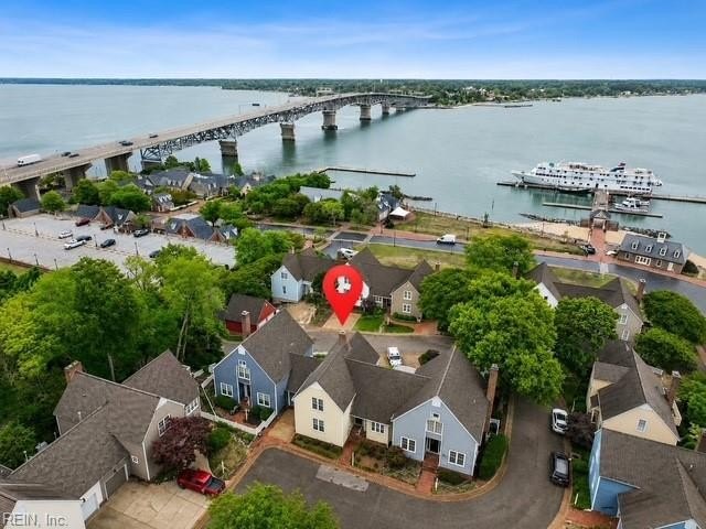 Welcome to 116 Chischiak Watch! Located in the sought-after - Beach Townhome/Townhouse for sale in Yorktown, Virginia on Beachhouse.com