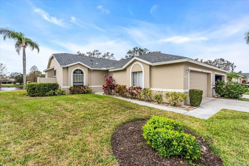 2 bedroom, 2 baths, with den villa in Tara Golf & Country Club - Beach Home for sale in Bradenton, Florida on Beachhouse.com