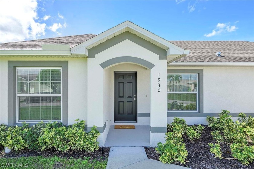 This well maintained home features 3 bedrooms, 2 bathrooms and - Beach Home for sale in Cape Coral, Florida on Beachhouse.com