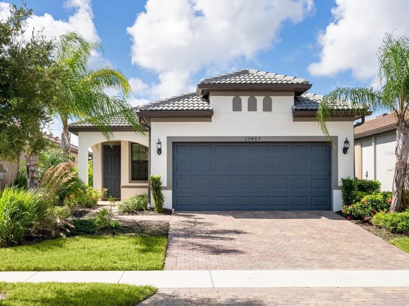 Make this popular newer Taft model your new Florida destination - Beach Home for sale in Venice, Florida on Beachhouse.com