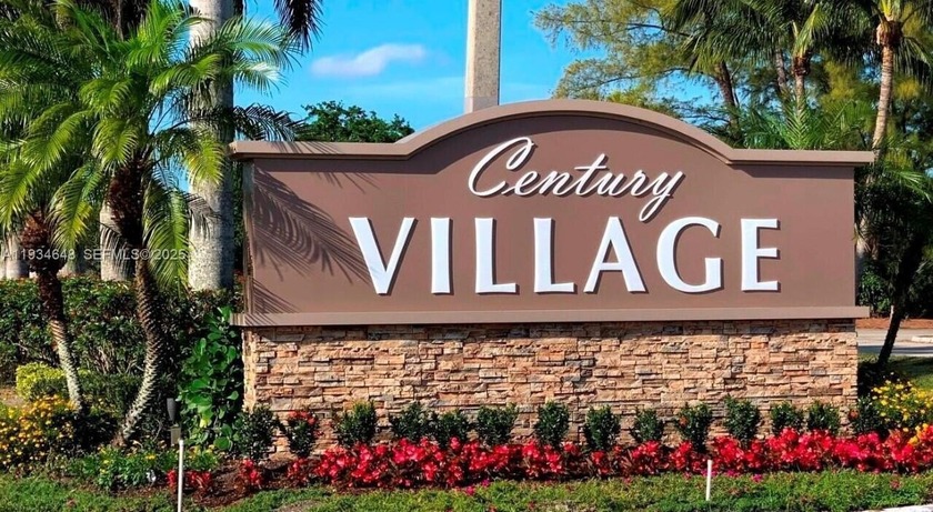 THIS CONDO IS IN A PERFECT LOCATION, NO THRU TRAFFIC OTHER THAN - Beach Condo for sale in West Palm Beach, Florida on Beachhouse.com
