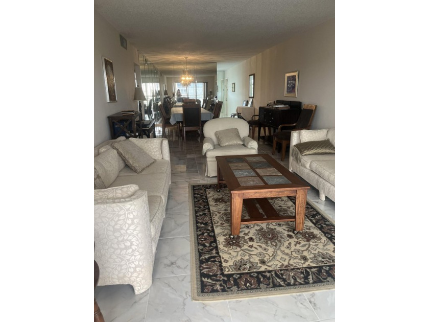 :VERY RARE FIND...LOVELY CORNER WITH BEAUTIFUL LAKE VIEWS 2 - Beach Condo for sale in Boca Raton, Florida on Beachhouse.com