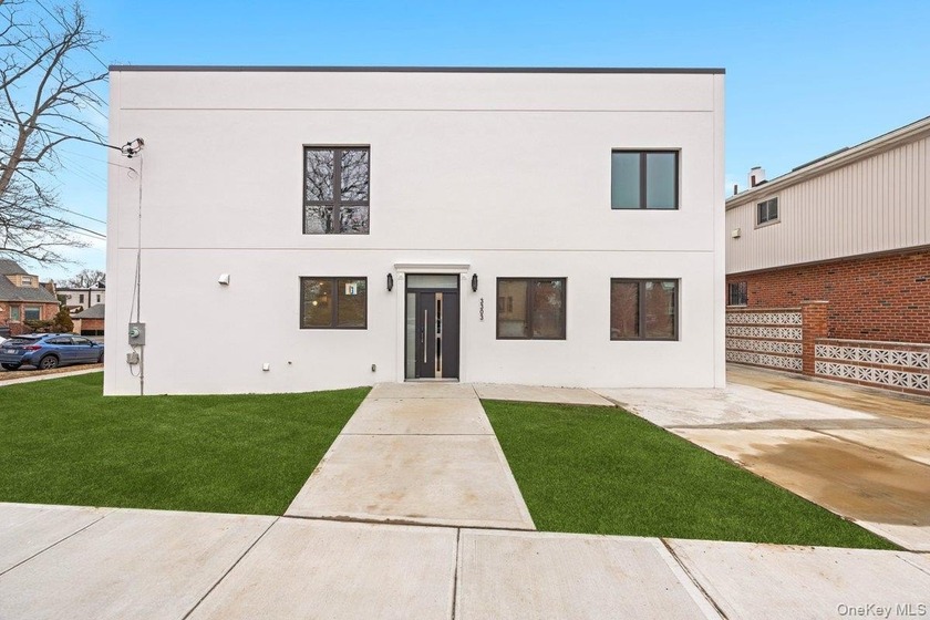 Brand new luxury single-family home in prime Bayside location! - Beach Home for sale in Bayside, New York on Beachhouse.com