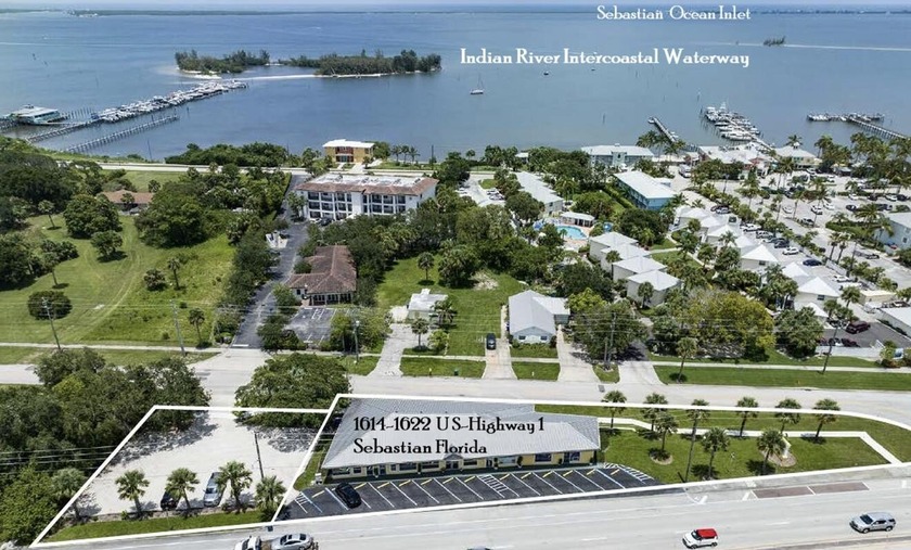 Riverwalk Village Plaza is conveniently situated on the north - Beach Commercial for sale in Sebastian, Florida on Beachhouse.com