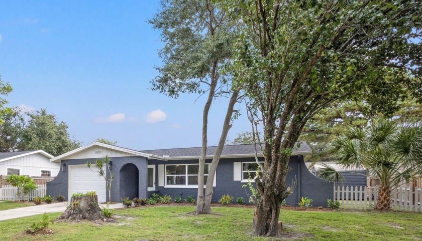 Charmingly Renovated Home in Clearwater. 200 Sq ft BONUS ROOM - Beach Home for sale in Clearwater, Florida on Beachhouse.com