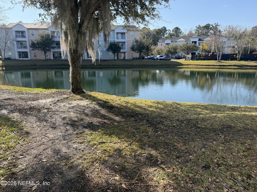 Amazing location close to nightlife, the beach, shopping, and - Beach Condo for sale in Jacksonville, Florida on Beachhouse.com