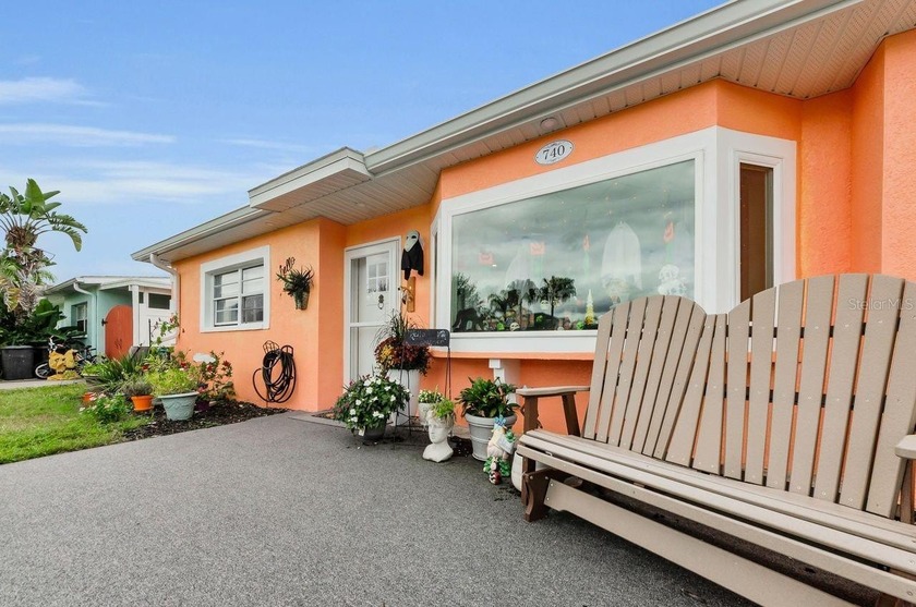 JUST REDUCED BY $66,000!!!    PLEASE NOTE:  This home DID NOT - Beach Home for sale in Tarpon Springs, Florida on Beachhouse.com