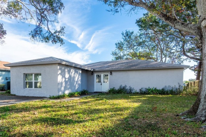 Cash Only, this home is being sold in as is condition. Beautiful - Beach Home for sale in Largo, Florida on Beachhouse.com