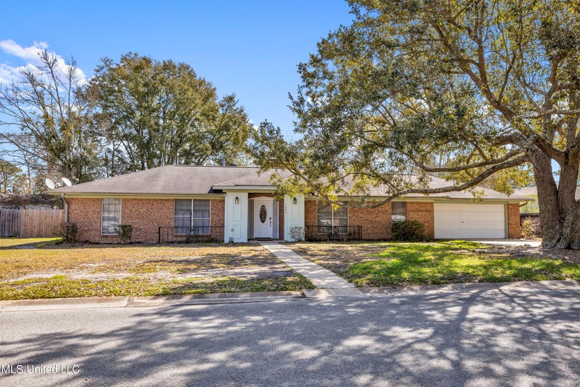 Location, Location, Location! Discover this stunning - Beach Home for sale in Ocean Springs, Mississippi on Beachhouse.com