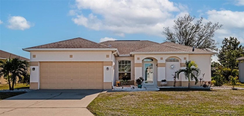 3D Matterport Virtual Tour available, click on Virtual Tour - Beach Home for sale in Venice, Florida on Beachhouse.com