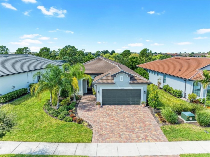 JUST REDUCED- SELLERS MOTIVATED!!! BEAUTIFUL Martin Ray Model - Beach Home for sale in Venice, Florida on Beachhouse.com