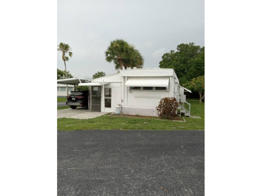 Attention beach and boating lovers !!  5 minutes to the beaches - Beach Home for sale in Sebastian, Florida on Beachhouse.com