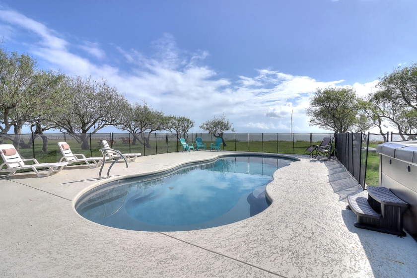 Pool! Hot Tub! Lighted Pier! Waterfront home on Copano Bay in - Beach Vacation Rentals in Bayside, Texas on Beachhouse.com