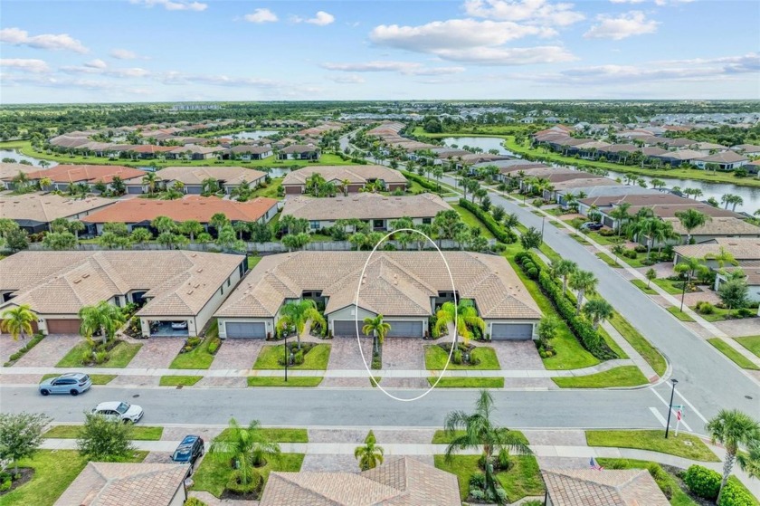 Under contract-accepting backup offers. REDUCED PRICE- SELLERS - Beach Home for sale in Venice, Florida on Beachhouse.com