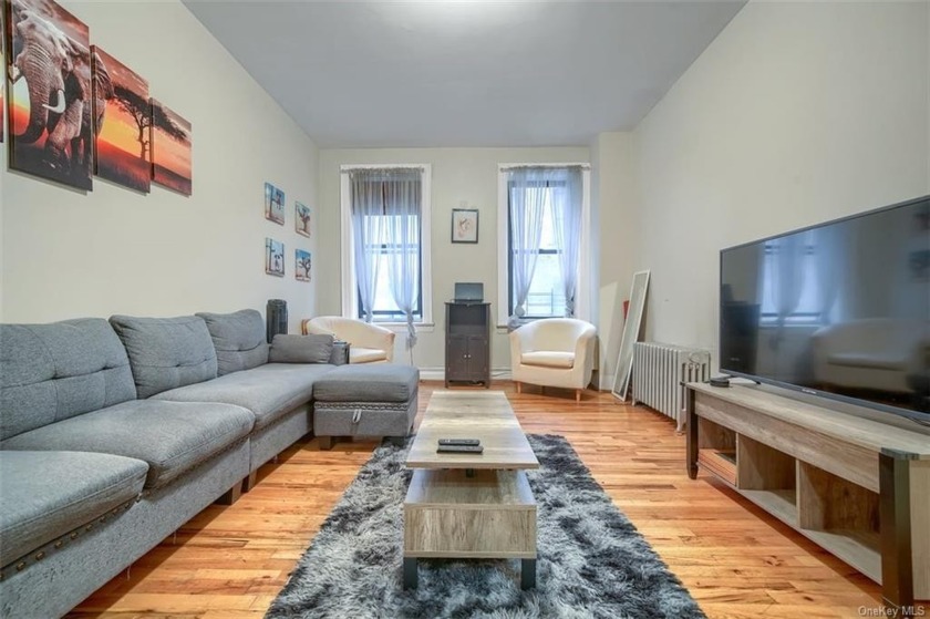 Don't miss out on this cozy 1 bedroom, 1 bath co-op with ample - Beach Apartment for sale in Bronx, New York on Beachhouse.com
