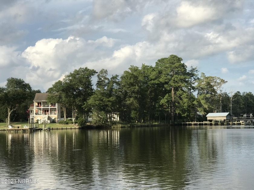 This desirable waterfront property is located in the historic - Beach Lot for sale in Bath, North Carolina on Beachhouse.com