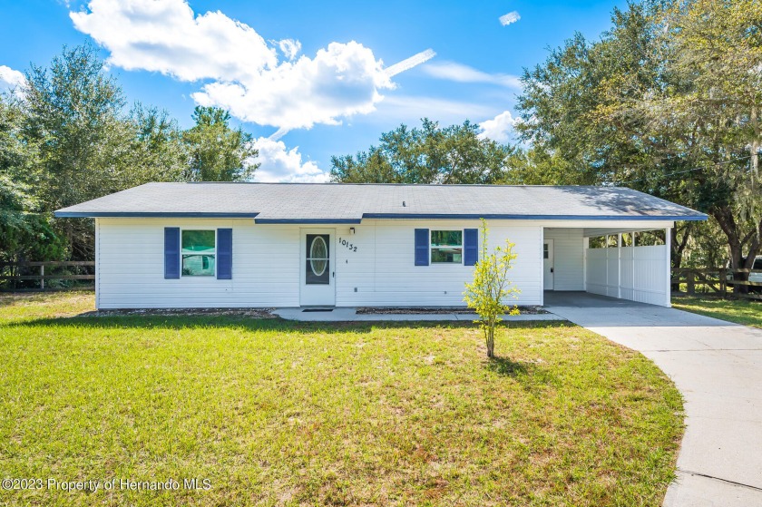PRICE REDUCED:  This quaint remodeled 2 bedroom, 2 full bath - Beach Home for sale in Crystal River, Florida on Beachhouse.com