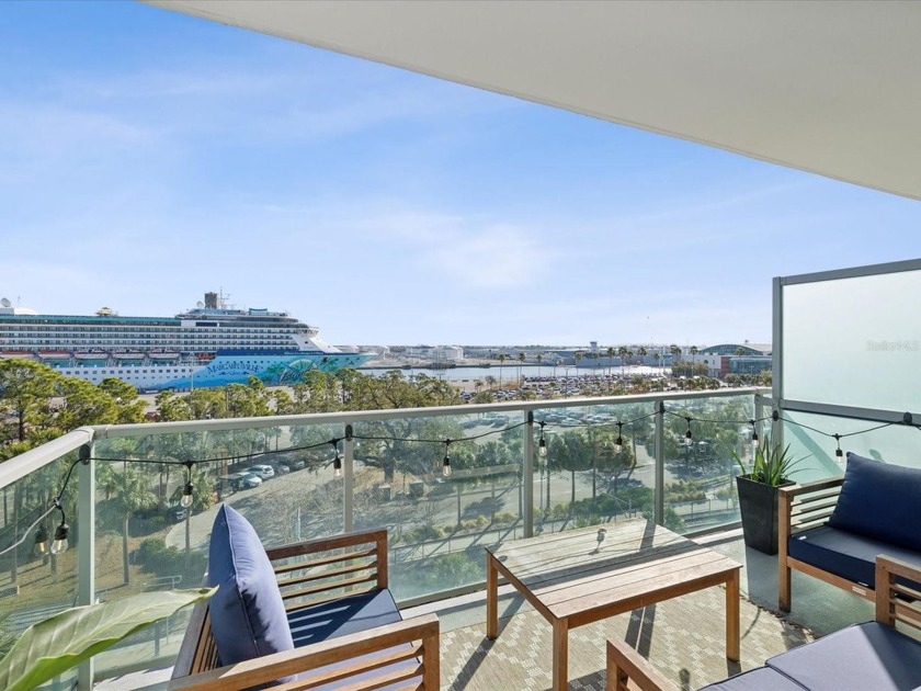 Rare East-Facing Luxury Condo in Channelside!
Discover urban - Beach Condo for sale in Tampa, Florida on Beachhouse.com