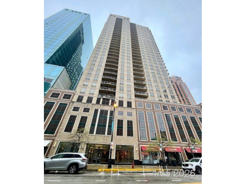 Exceptional high-floor corner residence offering expansive city - Beach Condo for sale in Chicago, Illinois on Beachhouse.com