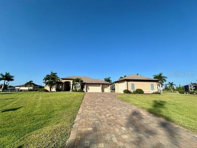 An exceptional location featuring two tip lots with 311 feet of - Beach Home for sale in Port Charlotte, Florida on Beachhouse.com