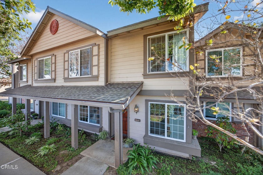 Welcome Home to the highly desirable Riverview neighborhood in - Beach Condo for sale in Ventura, California on Beachhouse.com