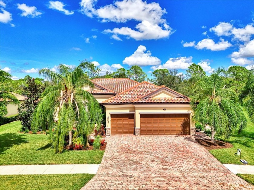 Under contract-accepting backup offers. Now is your opportunity - Beach Home for sale in Venice, Florida on Beachhouse.com