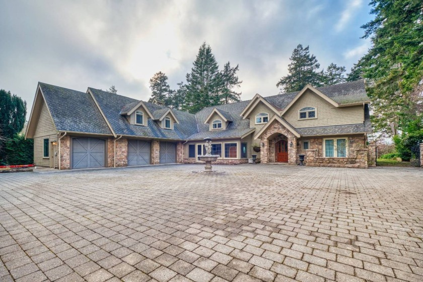 Spectacular 6,572 sqft oceanfront custom-built home situated on - Beach Home for sale in Point Roberts, Washington on Beachhouse.com