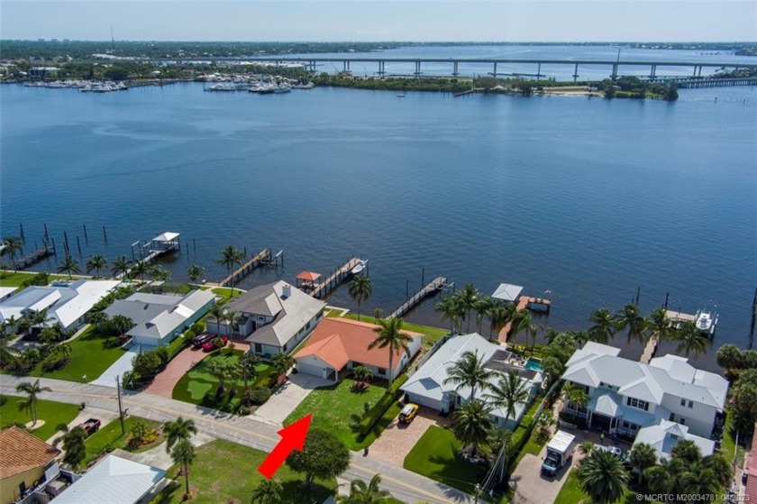 Deepwater dockage for a large boat and sweeping riverfront - Beach Home for sale in Palm City, Florida on Beachhouse.com