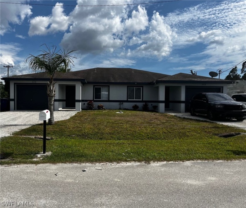 Nice area of Lehigh with this Perfect duplex to live in one side - Beach Townhome/Townhouse for sale in Lehigh Acres, Florida on Beachhouse.com