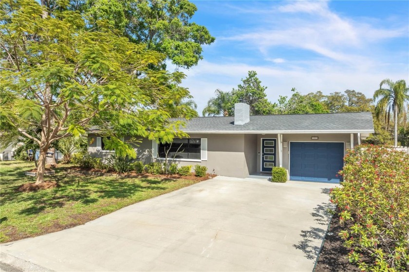 Under contract-accepting backup offers. Welcome to the heart of - Beach Home for sale in Dunedin, Florida on Beachhouse.com
