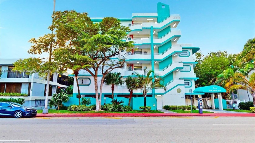 Fantastic location in Surfside! Situated across from the beach - Beach Condo for sale in Surfside, Florida on Beachhouse.com