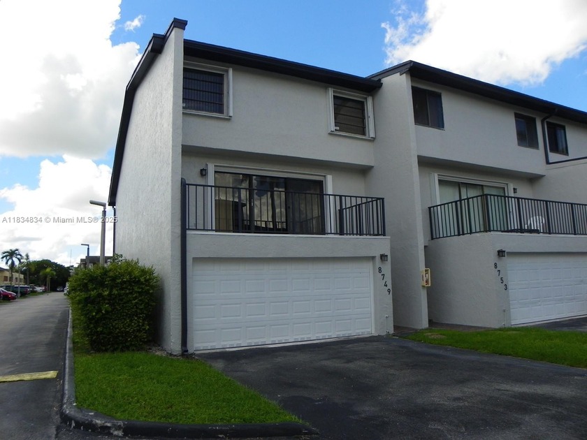 Don't Buy A House until you've seen this tri-level townhome with - Beach Townhome/Townhouse for sale in Miami, Florida on Beachhouse.com