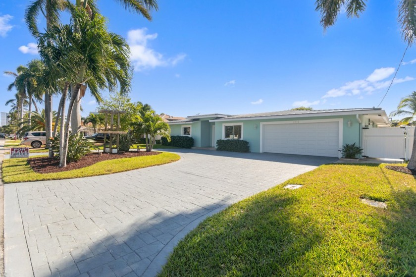 Beautiful single story home completely remodeled and added to in - Beach Home for sale in Pompano Beach, Florida on Beachhouse.com