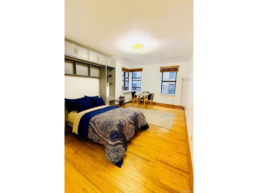 PRICE SLASHED TO $100,000. SELLER IS READY TO SELL! BRING ALL - Beach Lot for sale in Bronx, New York on Beachhouse.com