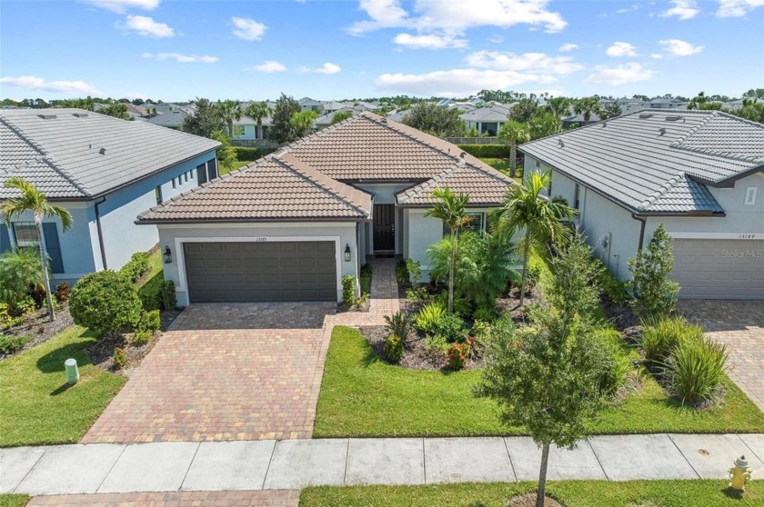 Under contract-accepting backup offers. ** BEAUTIFUL SUMMERWOOD - Beach Home for sale in Venice, Florida on Beachhouse.com