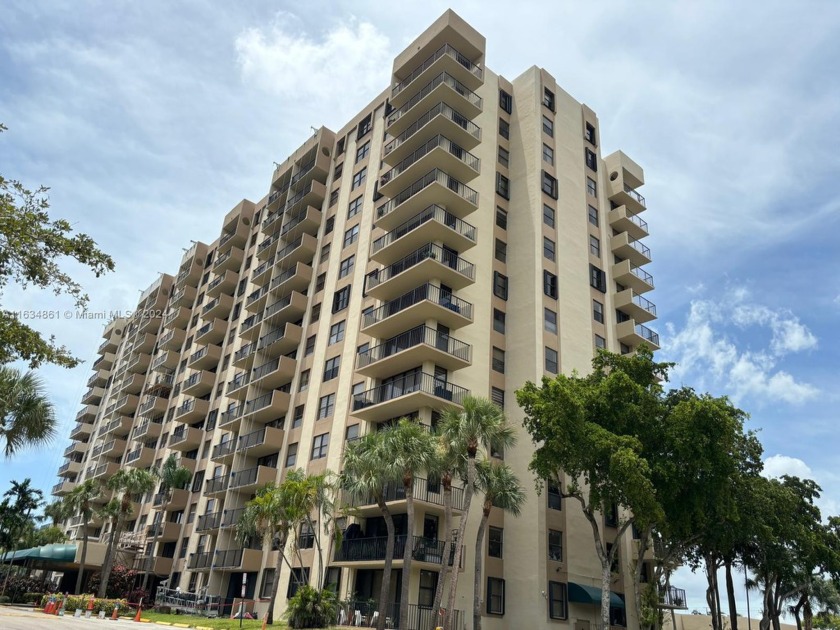 Exceptional Investment Opportunity: North Miami
This - Beach Condo for sale in North Miami, Florida on Beachhouse.com