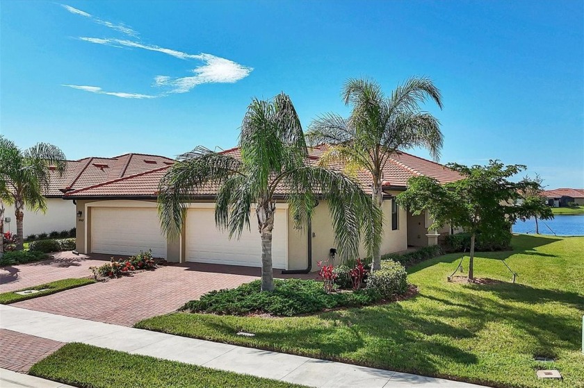 ARE YOU READY TO OWN YOUR OWN PIECE OF PARADISE? This FABULOUS - Beach Home for sale in Venice, Florida on Beachhouse.com