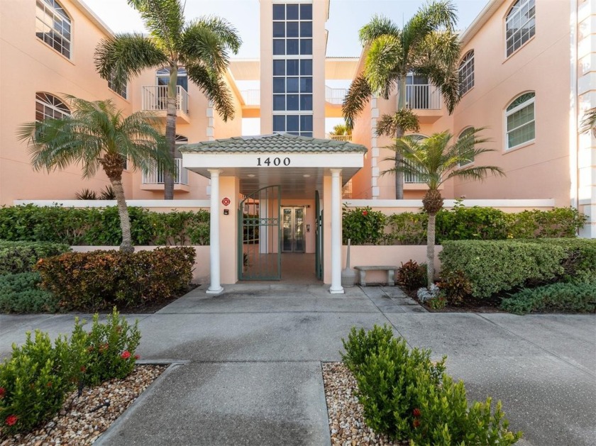 Peaceful, tropical living awaits you at the Courtyards at - Beach Condo for sale in Venice, Florida on Beachhouse.com