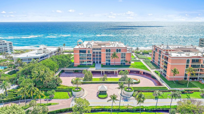 Completely furnished apartment, including artwork, is ready for - Beach Condo for sale in Palm Beach, Florida on Beachhouse.com