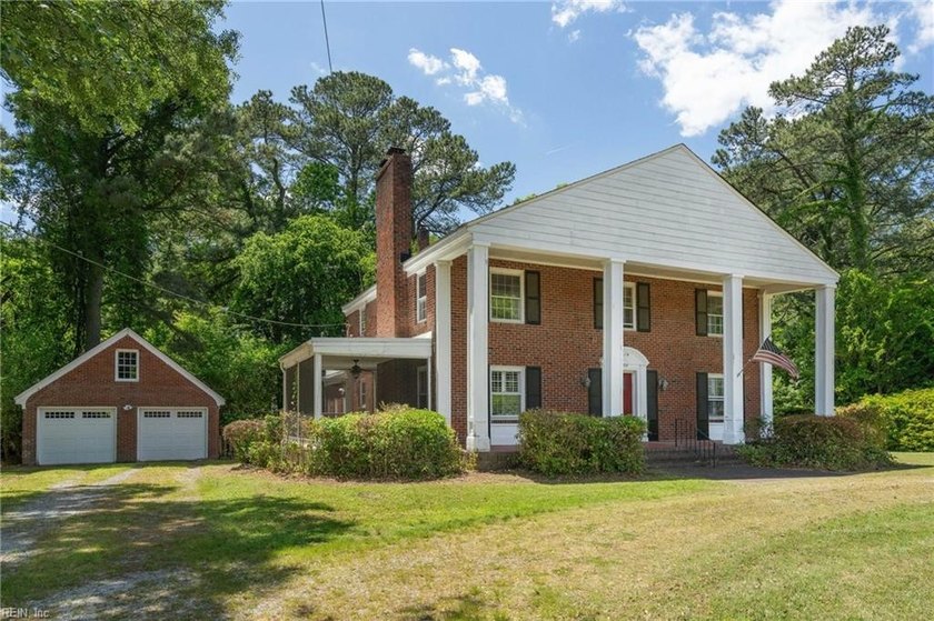 Unique opportunity in Green Acres! This brick home offers - Beach Home for sale in Portsmouth, Virginia on Beachhouse.com