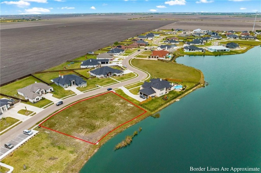 Welcome to THE PROMENADE! WATERFRONT HOMESITE!!! This beautiful - Beach Lot for sale in Corpus Christi, Texas on Beachhouse.com