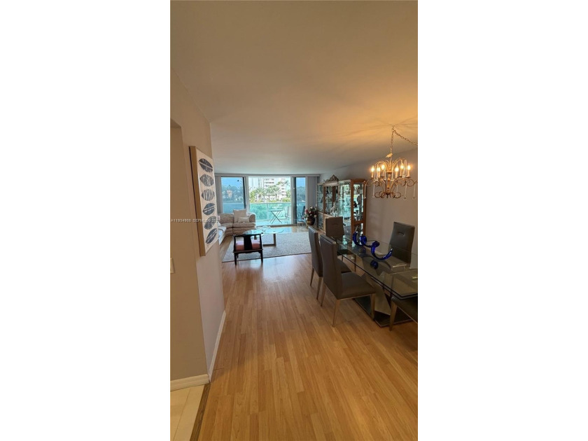 Beautiful 2 bedroom / 2 bathroom unit at Arlen House East - Beach Condo for sale in Sunny Isles Beach, Florida on Beachhouse.com