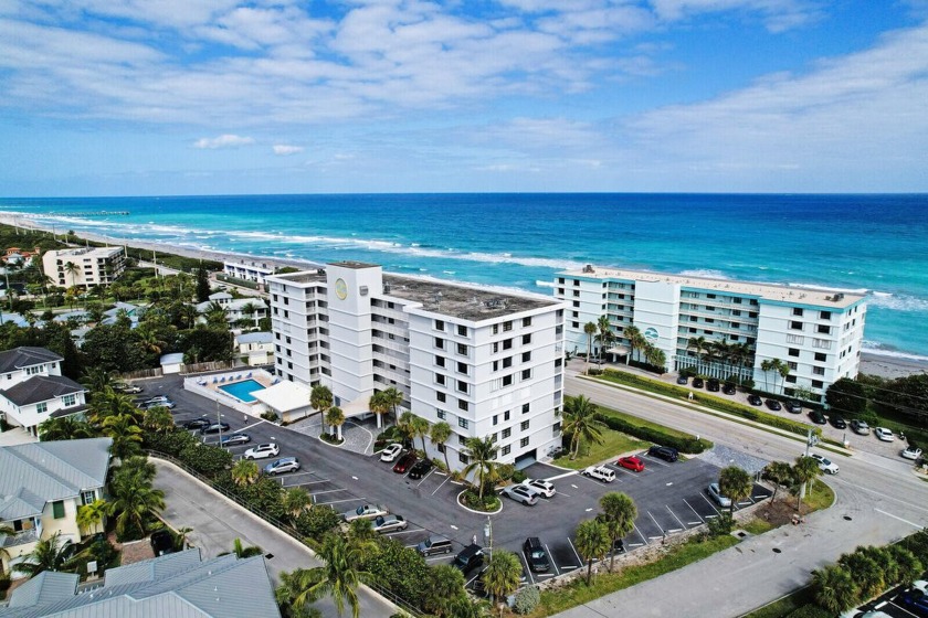 Welcome to your dream coastal retreat! This spacious and - Beach Condo for sale in Juno Beach, Florida on Beachhouse.com