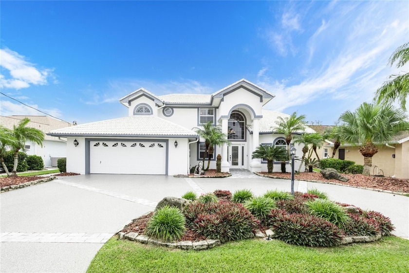 Under contract-accepting backup offers. Stunning Waterfront Pool - Beach Home for sale in Palm Coast, Florida on Beachhouse.com
